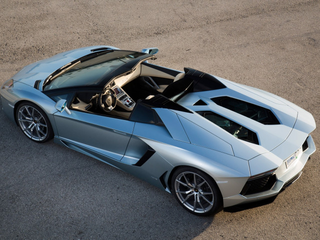 Lamborghini Aventador LP 700-4 Roadster фото