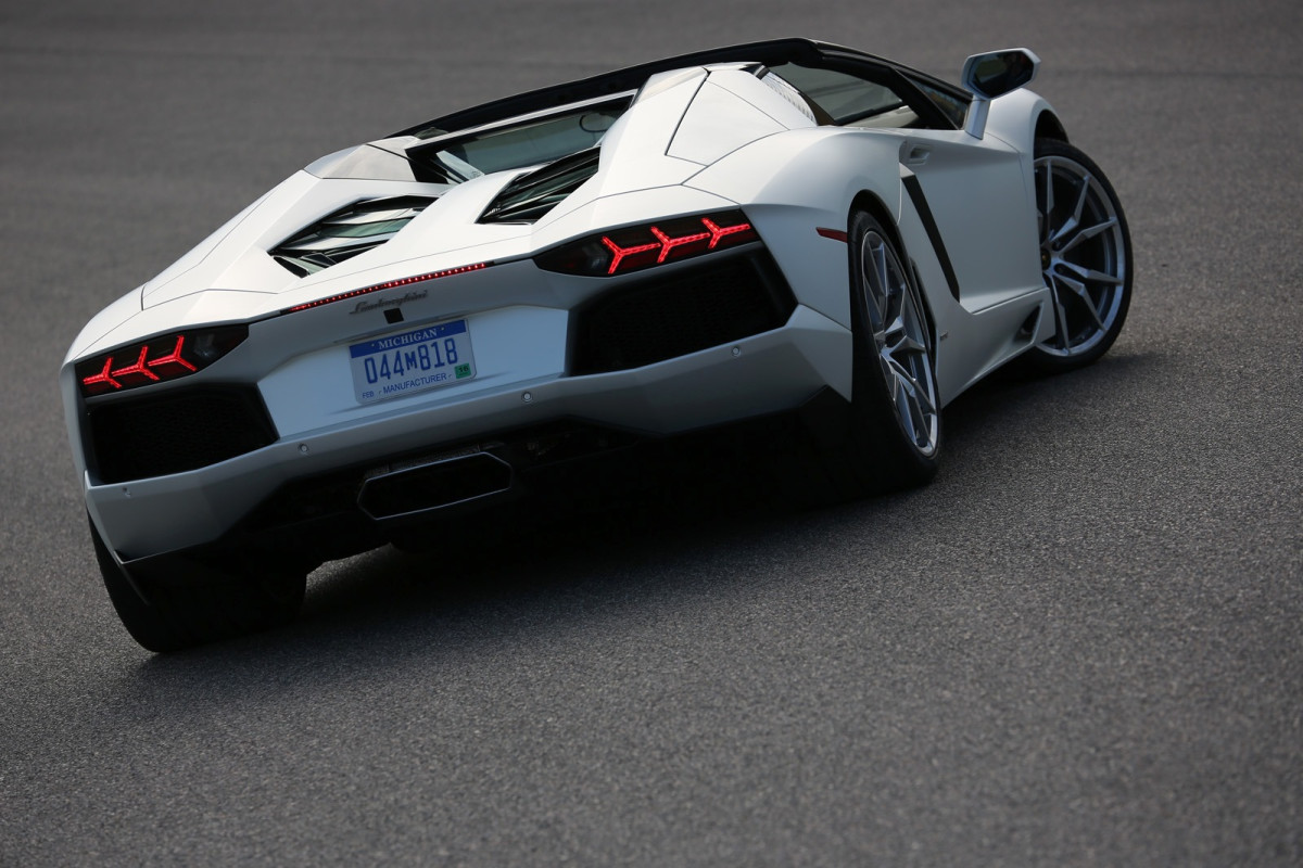 Lamborghini Aventador LP 700-4 Roadster фото 168337