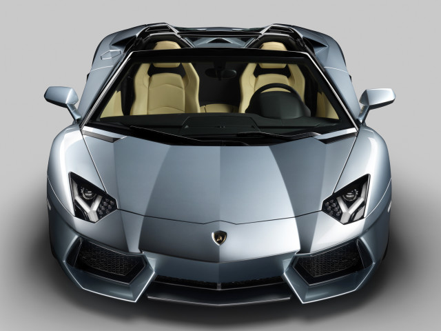 Lamborghini Aventador LP700-4 фото