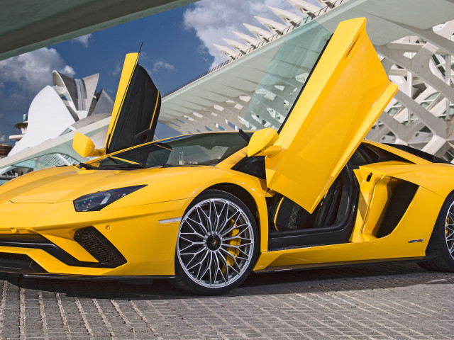 Lamborghini Aventador S фото