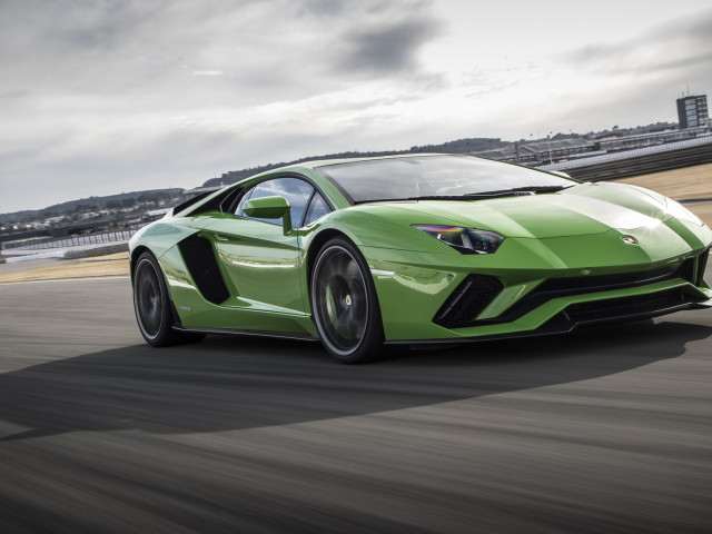 Lamborghini Aventador S фото