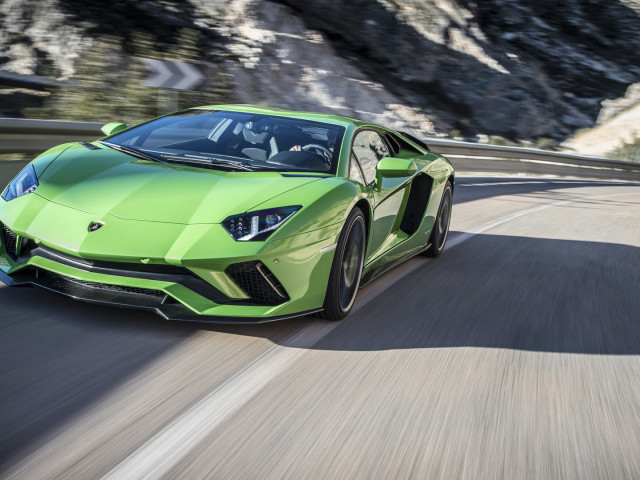 Lamborghini Aventador S фото