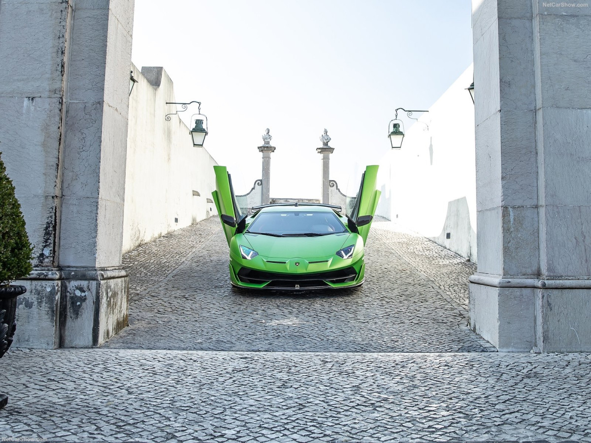 Lamborghini Aventador фото 198416