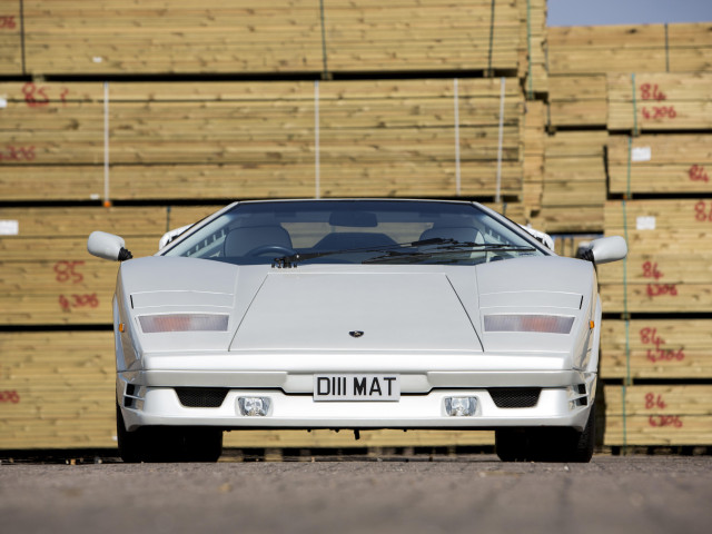 Lamborghini Countach фото