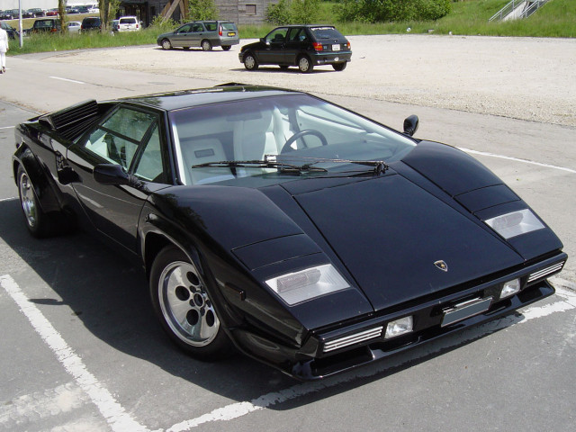 Lamborghini Countach фото