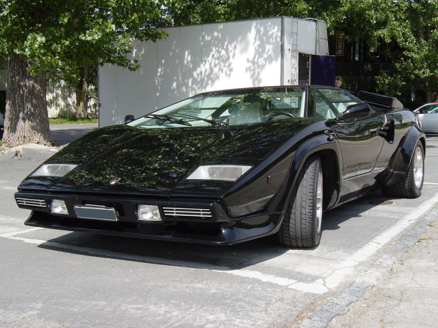 Lamborghini Countach фото