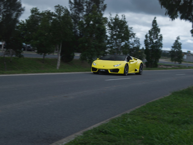 Lamborghini Huracan фото