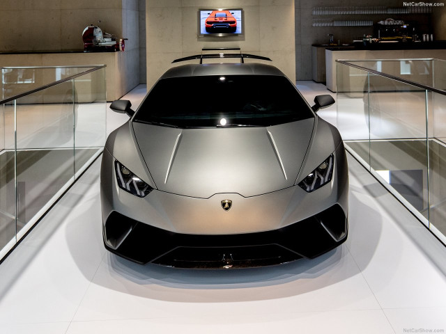 Lamborghini Huracan фото