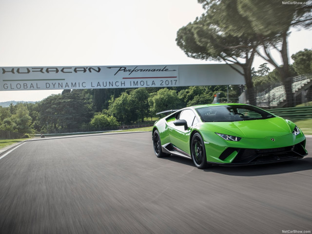 Lamborghini Huracan фото