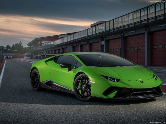 Lamborghini Huracan фото