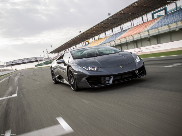 Lamborghini Huracan фото