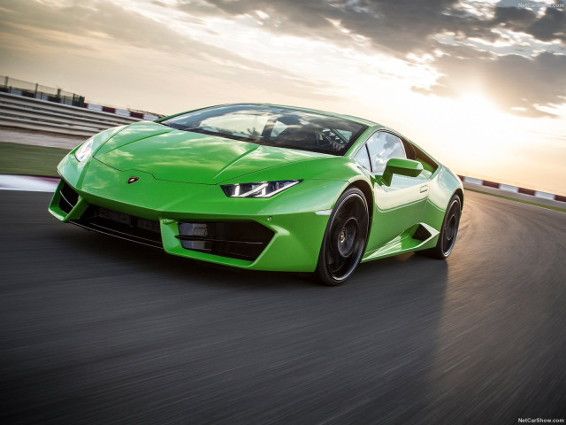 Lamborghini Huracan фото