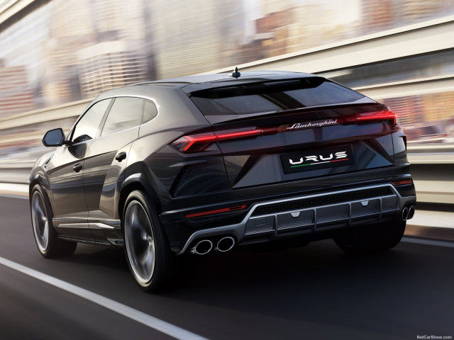 Lamborghini Urus фото