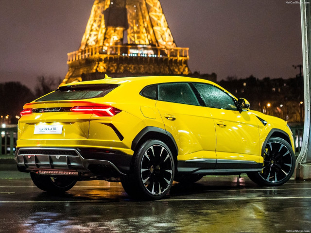 Lamborghini Urus фото