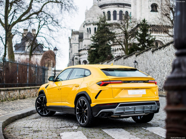 Lamborghini Urus фото