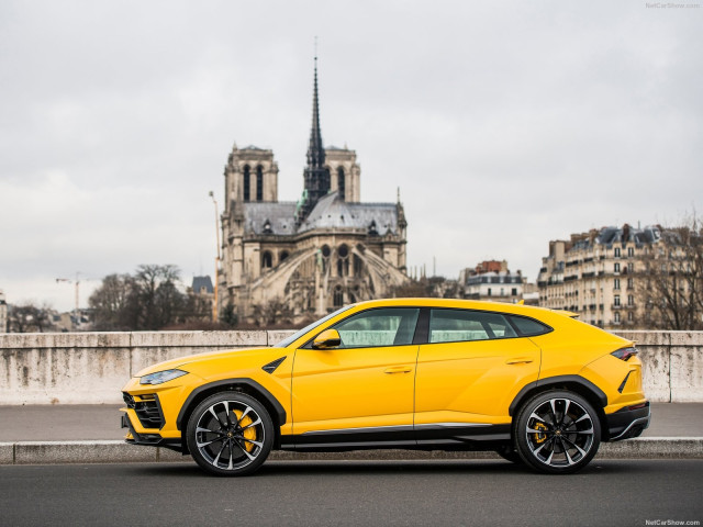 Lamborghini Urus фото