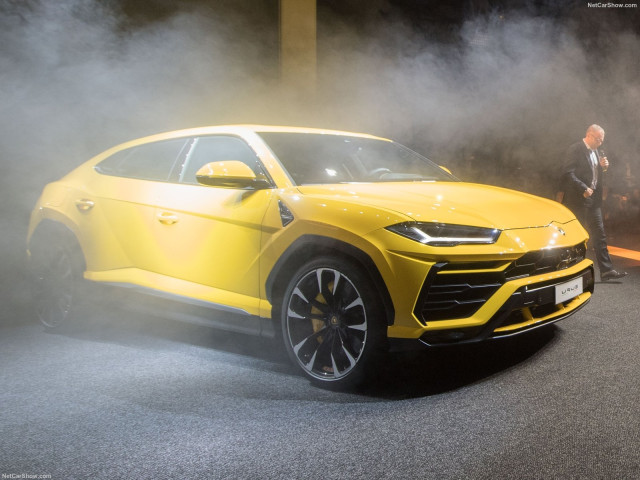 Lamborghini Urus фото