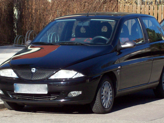 Lancia Y фото