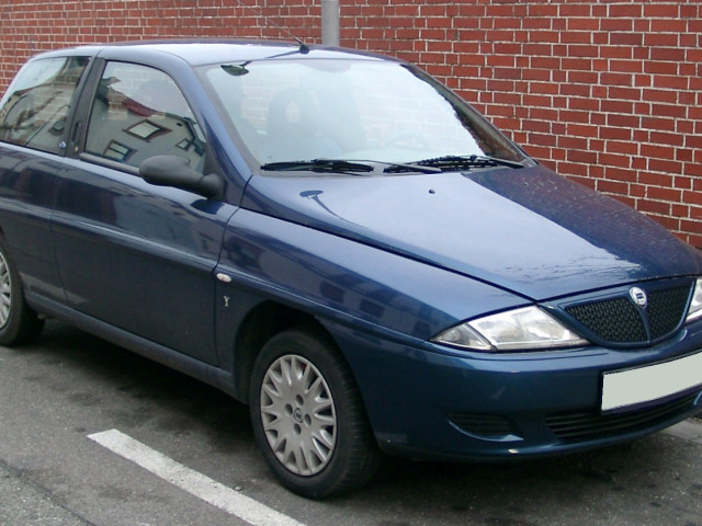 Lancia Y фото