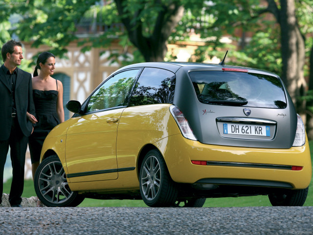 Lancia Ypsilon Sport фото