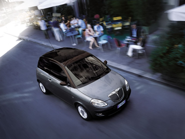 Lancia Ypsilon фото