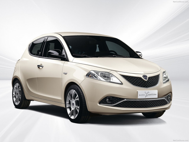 Lancia Ypsilon фото