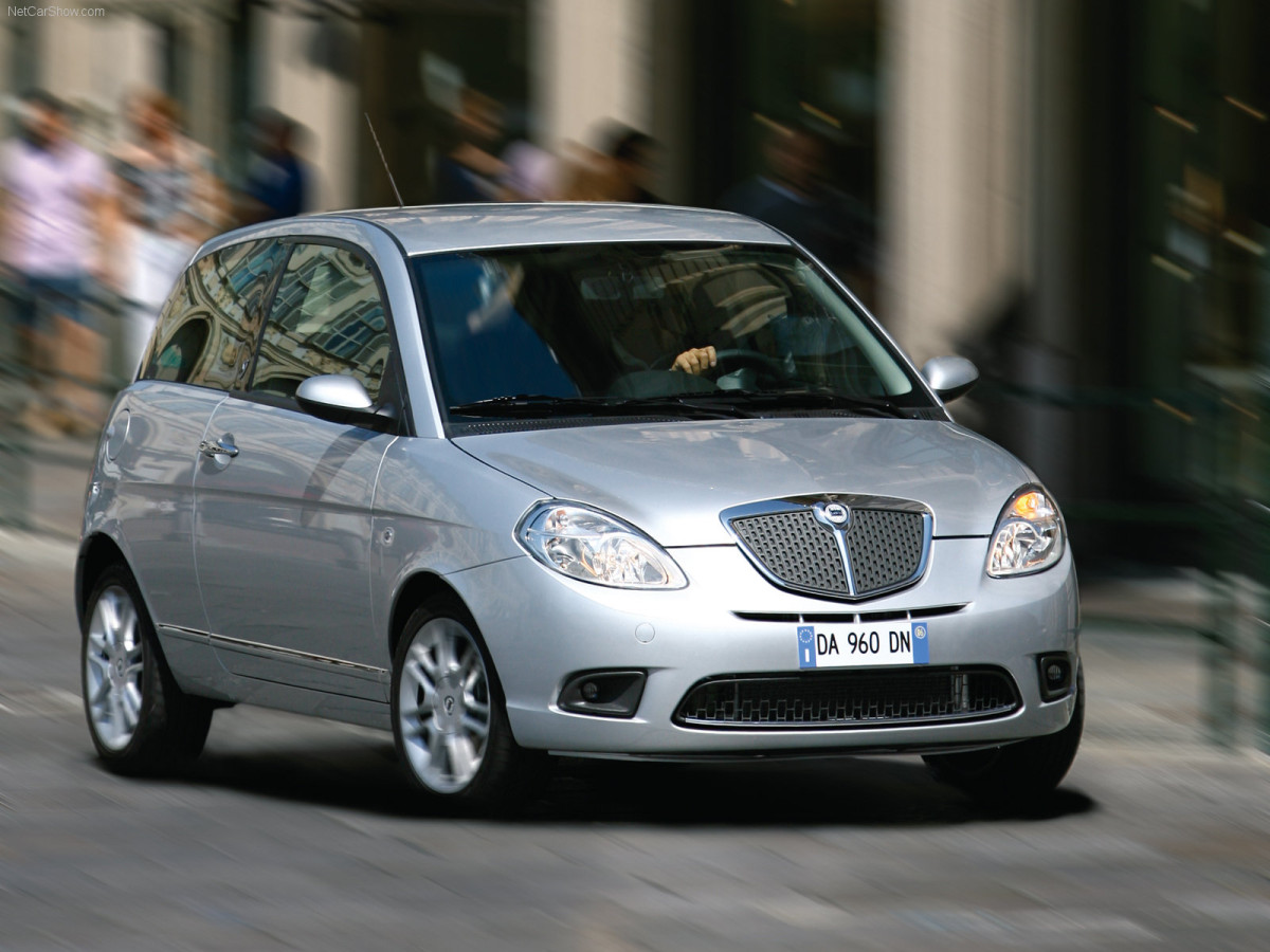 Lancia Ypsilon фото 38137