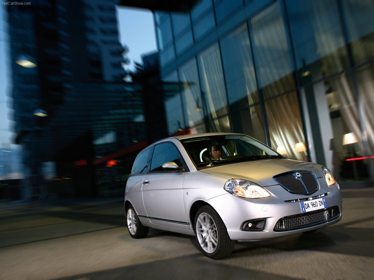 Lancia Ypsilon фото 38138