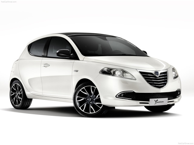 Lancia Ypsilon фото