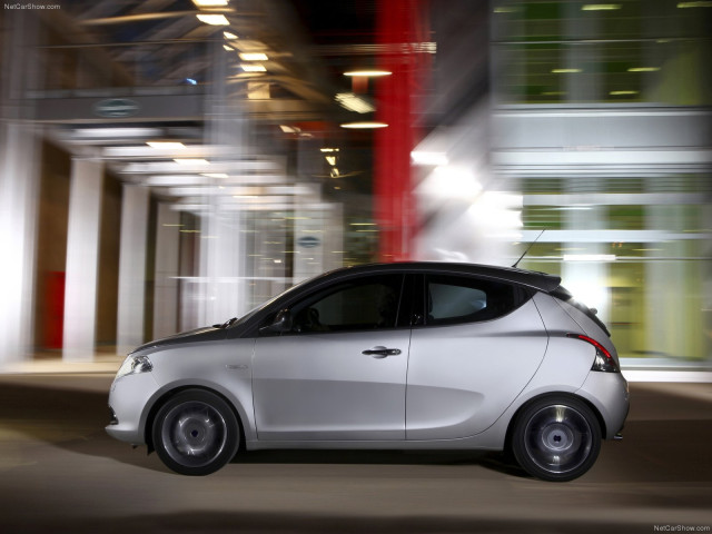 Lancia Ypsilon фото