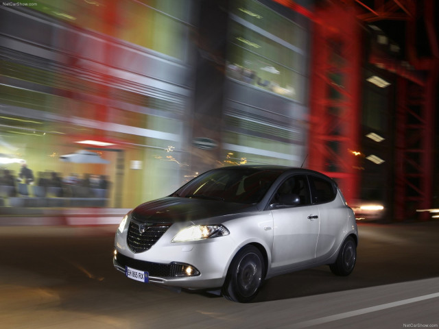 Lancia Ypsilon фото