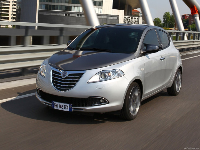 Lancia Ypsilon фото