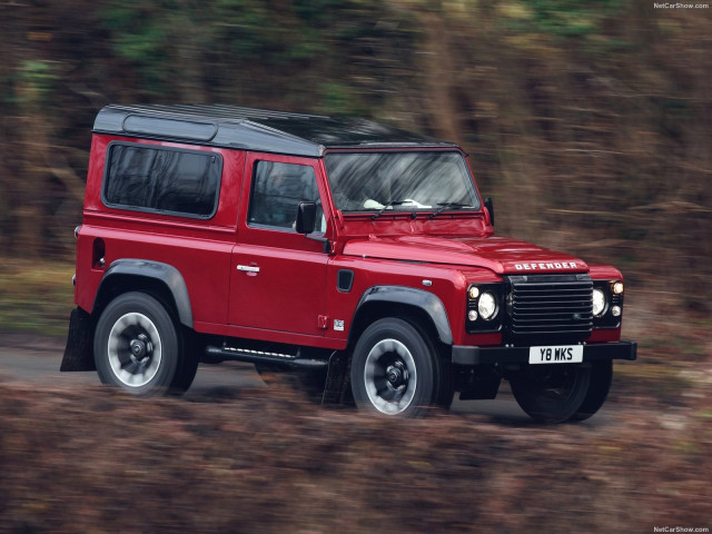 Land Rover Defender Works V8 фото