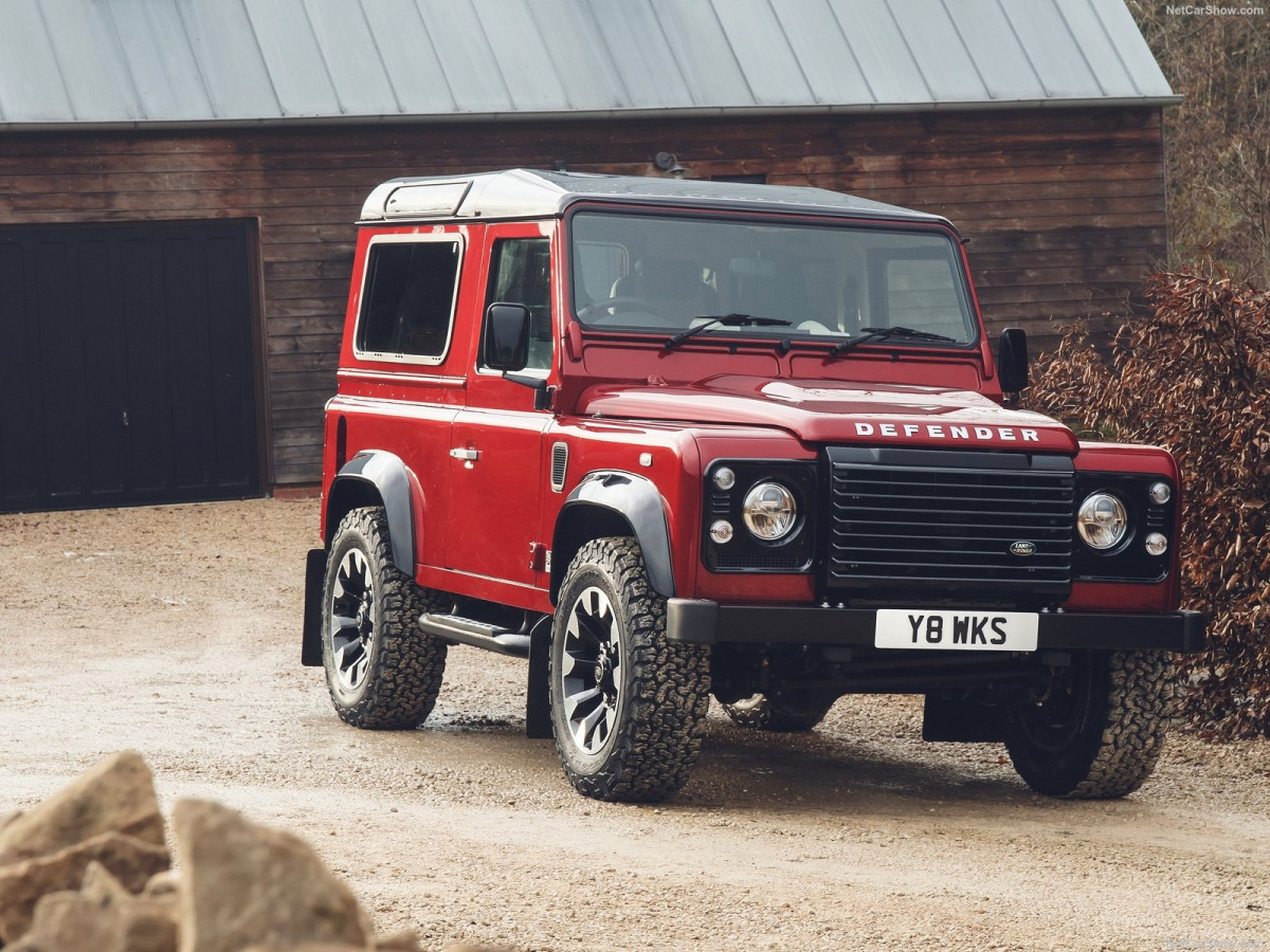 Land Rover Defender Works V8 фото 192826