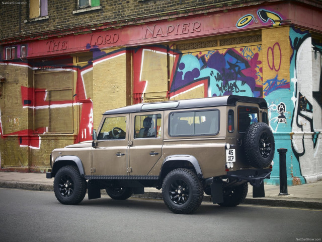 Land Rover Defender X-Tech фото