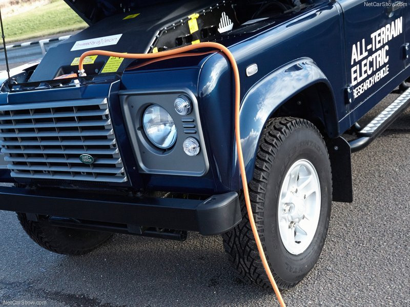 Land Rover Defender фото 103098