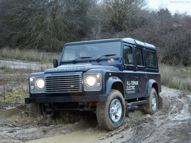 Land Rover Defender фото