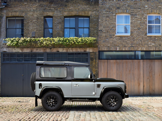 Land Rover Defender фото