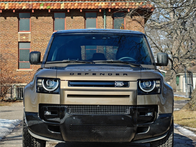 Land Rover Defender фото