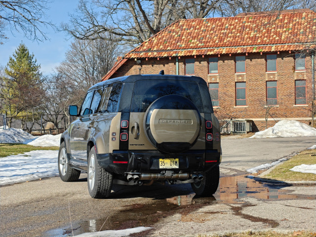 Land Rover Defender фото