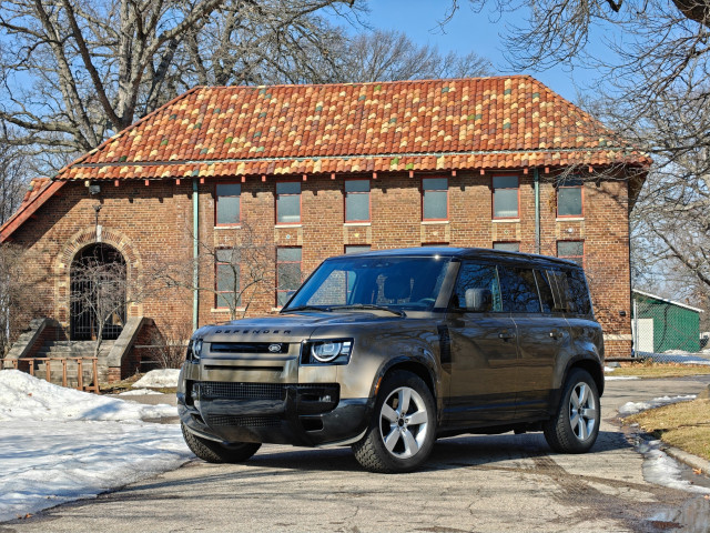 Land Rover Defender фото