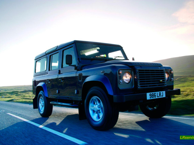 Land Rover Defender фото