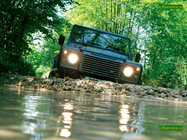 Land Rover Defender фото