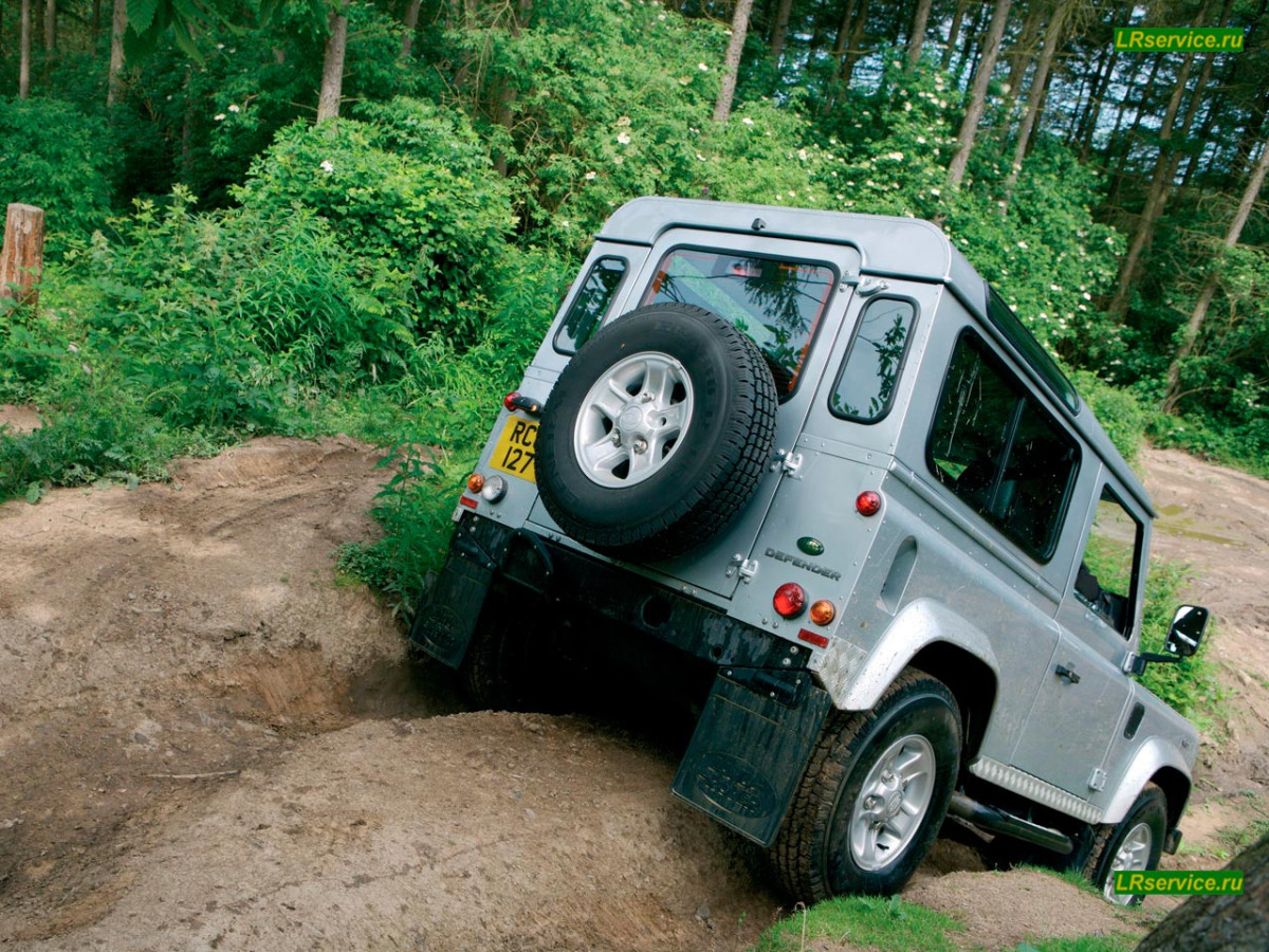 Land Rover Defender фото 42589