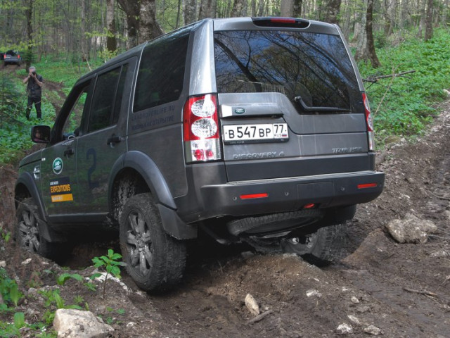 Land Rover Discovery IV фото