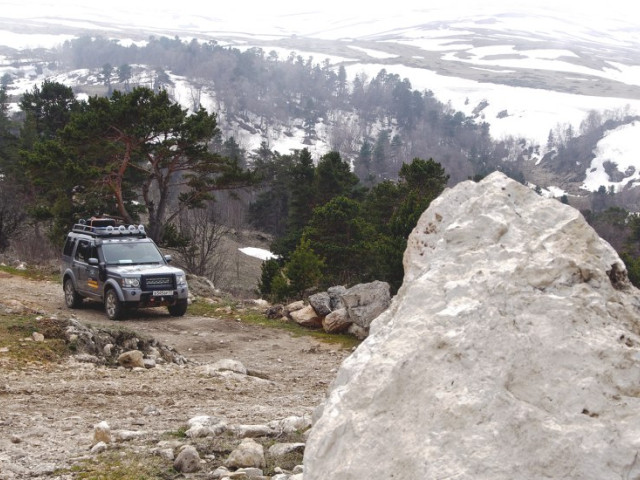 Land Rover Discovery IV фото