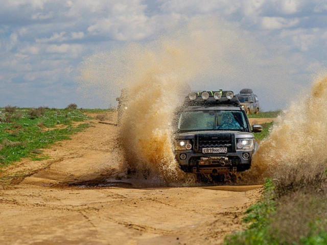 Land Rover Discovery фото