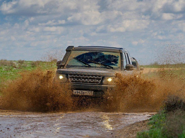 Land Rover Discovery фото