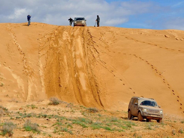 Land Rover Discovery фото