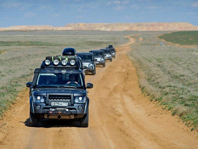 Land Rover Discovery фото